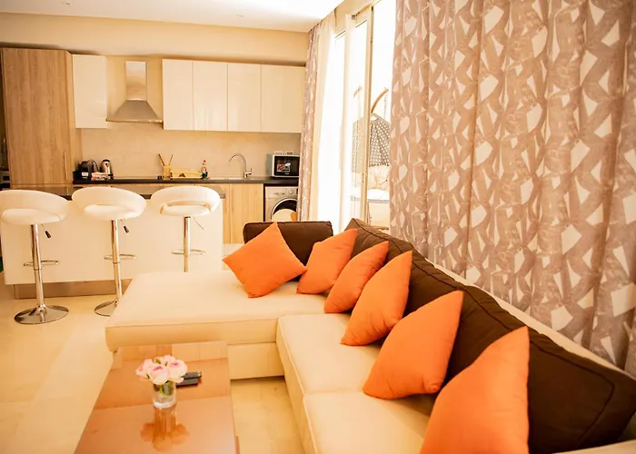 Daire With Large Terrace & Pool Area *