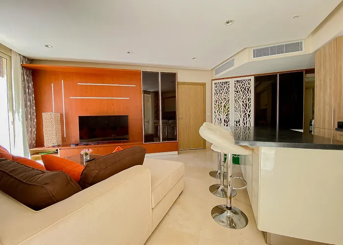 With Large Terrace & Pool Area * Hurgada